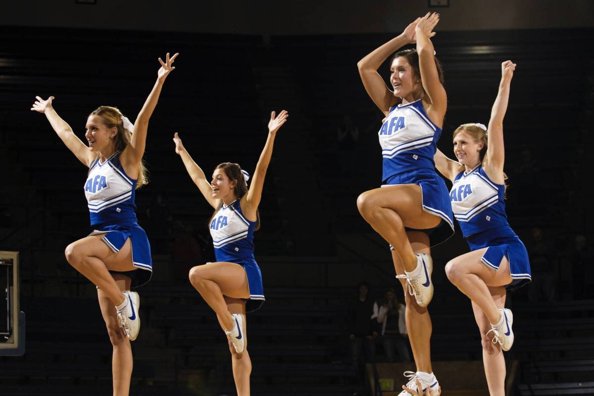Texas Cheerleader Convention May Have Spread Mumps — Precision